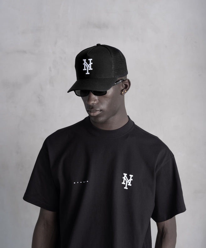 STAMPD - חוחצה טי אוברסייז NY 001 Monogram Relaxed Tee Black M3897TE